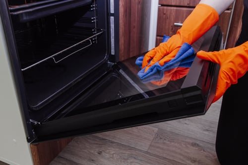 Deep Cleaning vs. Regular Cleaning: Which One Does Your Apartment Actually Need?